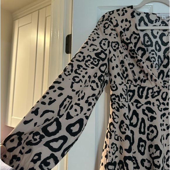 Socialite Leopard Cheetah Animal Print Long Sleeve Dress Womens Medium NEW - Picture 4 of 8